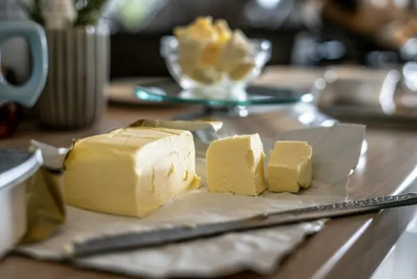How many eggs a day can you eat with high cholesterol?